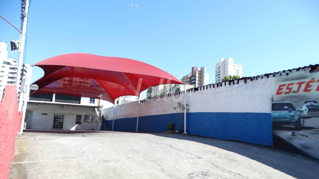 AREA LIVRE de Área / Terreno para alugar, Padrão com 300 m², e em Tucuruvi - São Paulo