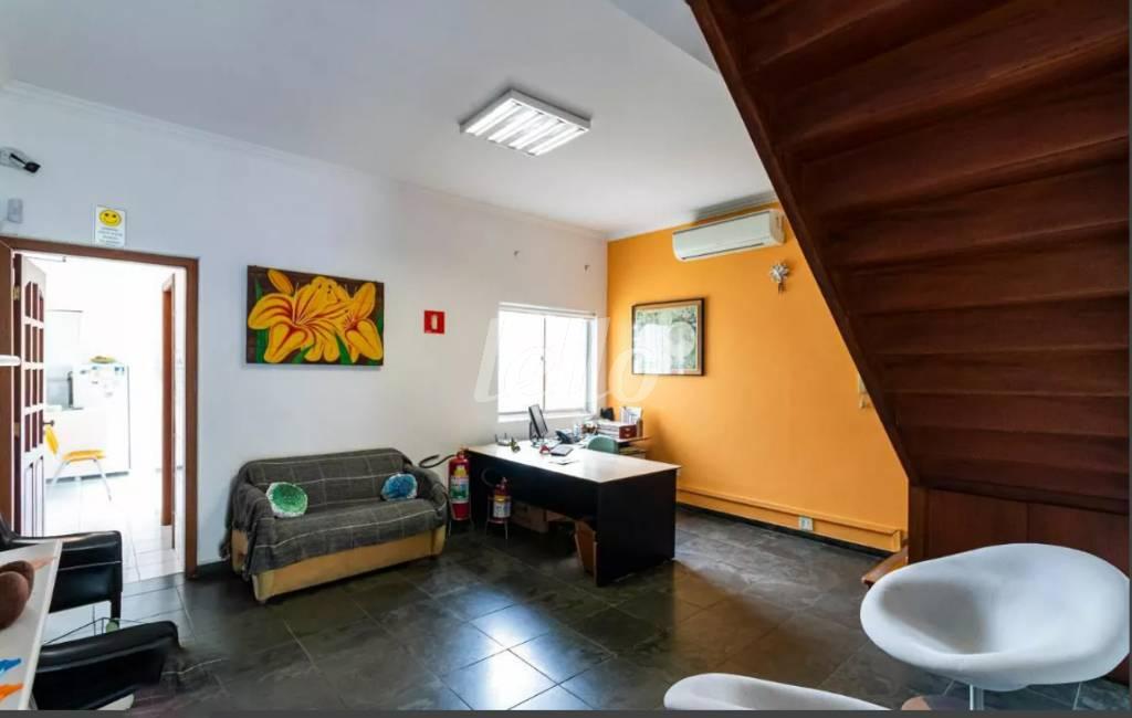 RECEPÇÃO de Sala / Conjunto para alugar, Padrão com 94 m², e 1 vaga em Cambuci - São Paulo