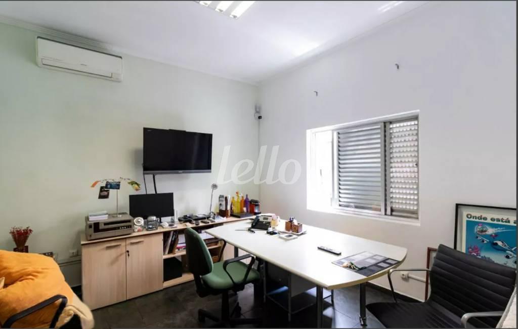 SALA 1 de Sala / Conjunto para alugar, Padrão com 94 m², e 1 vaga em Cambuci - São Paulo