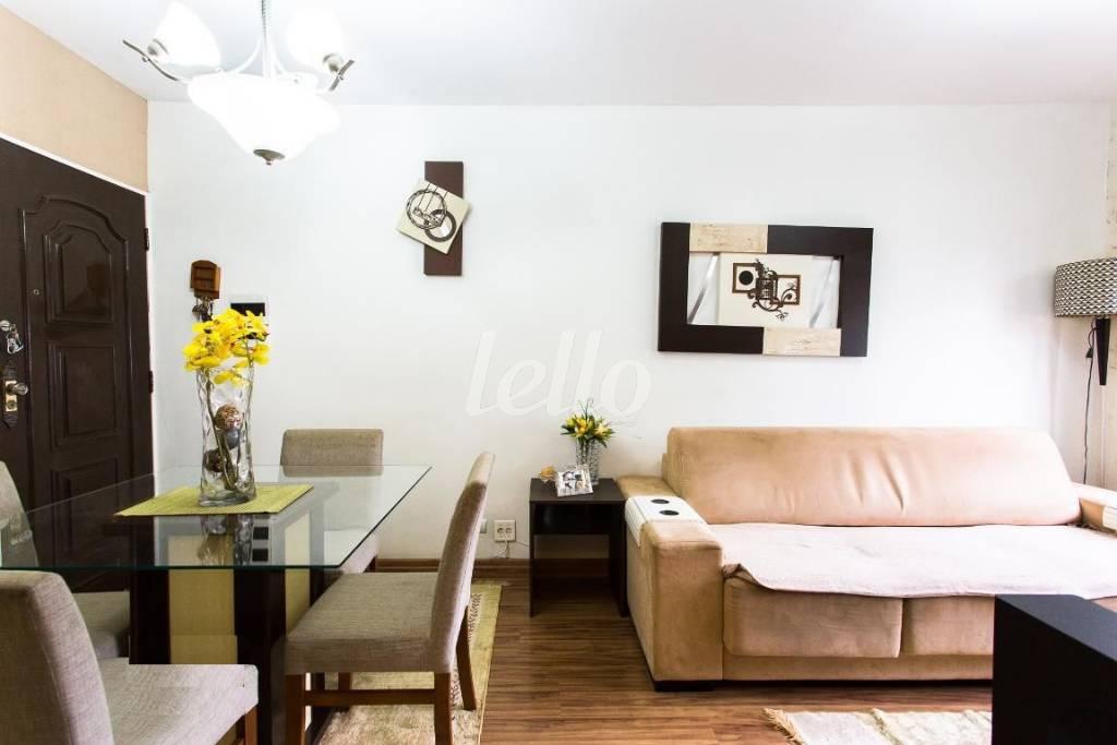 SALA de Apartamento à venda, Padrão com 50 m², 2 quartos e 1 vaga em Brás - São Paulo