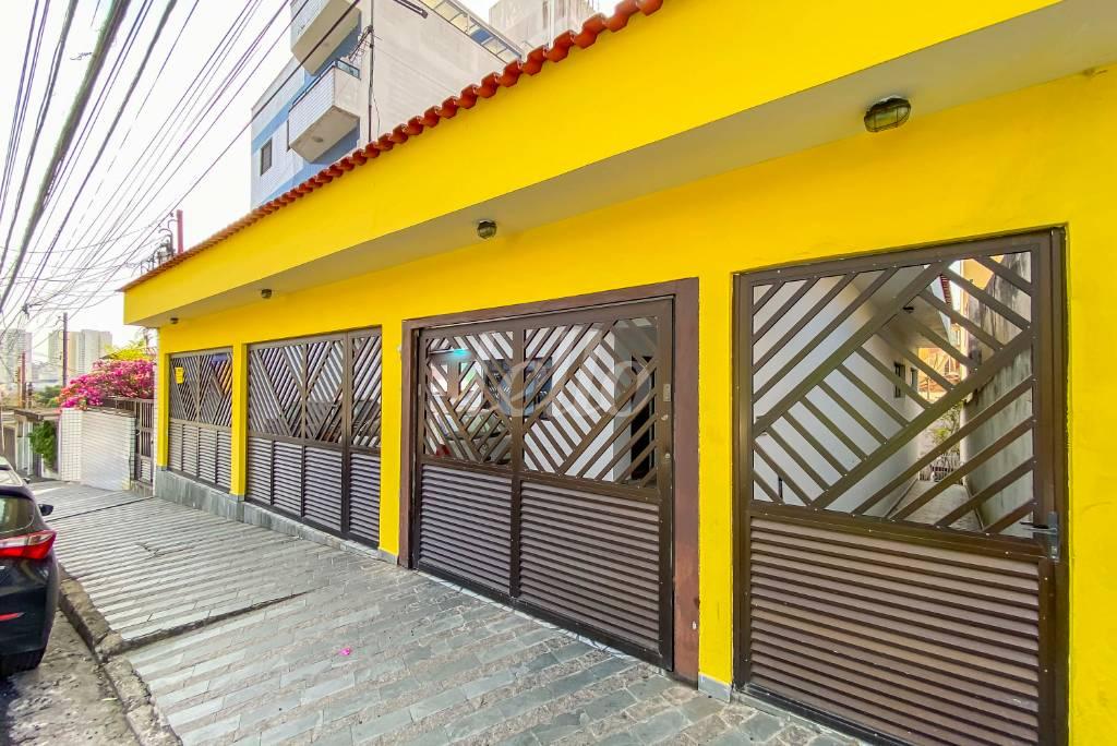 FACHADA de Casa à venda, térrea com 174 m², 3 quartos e 5 vagas em Vila Baeta Neves - São Bernardo do Campo