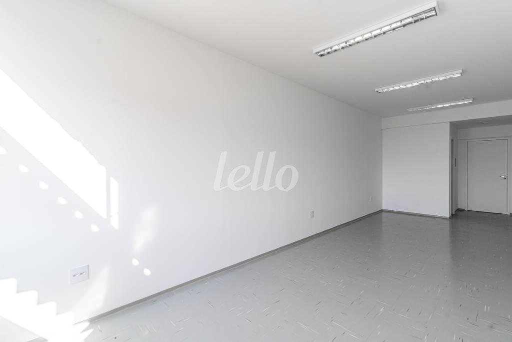 SALA 5 de Sala / Conjunto para alugar, Padrão com 339 m², e 10 vagas em Jardim Paulista - São Paulo