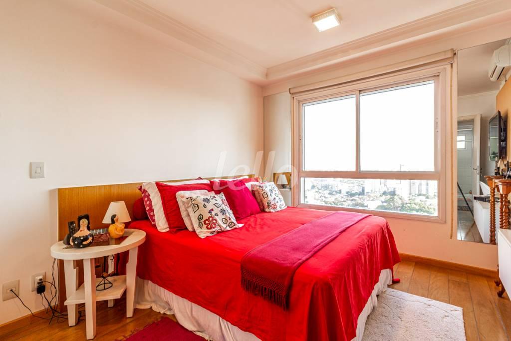 SUITE 3 de Apartamento para alugar, Padrão com 190 m², 4 quartos e 4 vagas em Sumarezinho - São Paulo