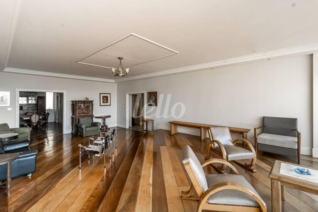 SALA de Apartamento para alugar, Padrão com 460 m², 4 quartos e 1 vaga em República - São Paulo