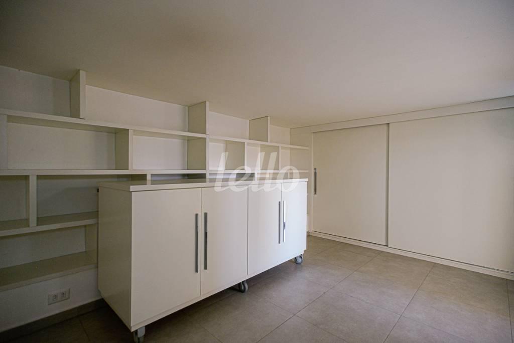 DESPENSA de Apartamento à venda, cobertura - Padrão com 250 m², 4 quartos e 4 vagas em Paraíso - São Paulo