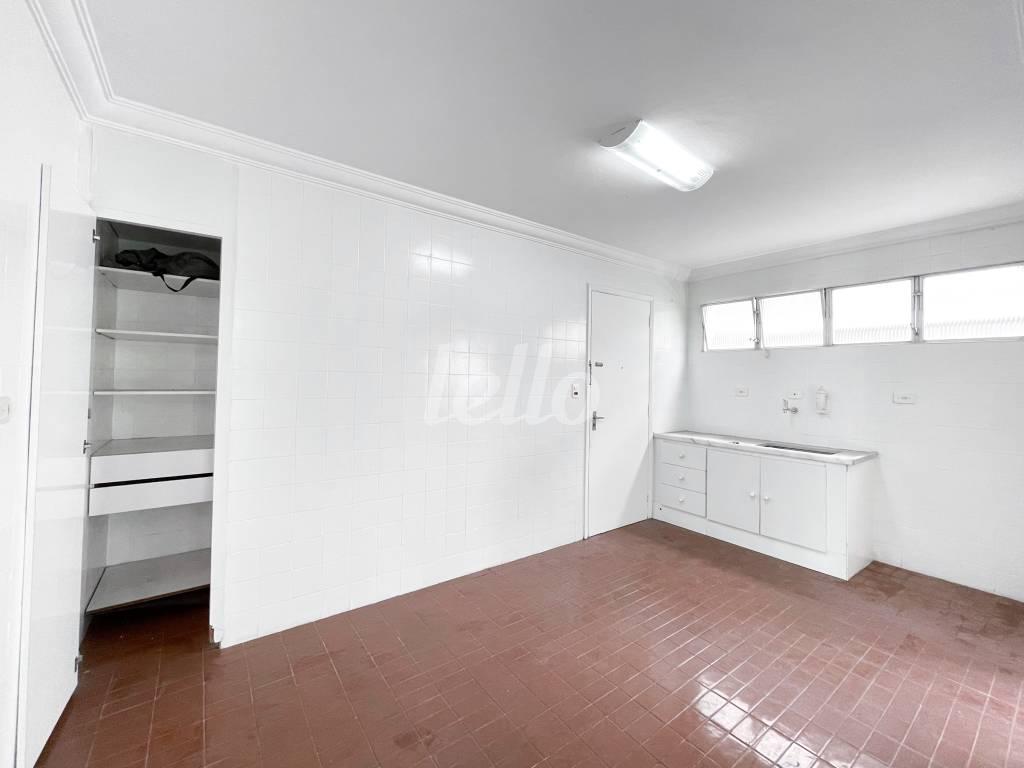 COZINHA de Apartamento à venda, Padrão com 100 m², 4 quartos e 1 vaga em Jardim Paulista - São Paulo