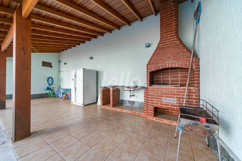 CHURRASQUEIRA de Casa à venda, assobradada com 445 m², 3 quartos e 8 vagas em Olímpico - São Caetano do Sul
