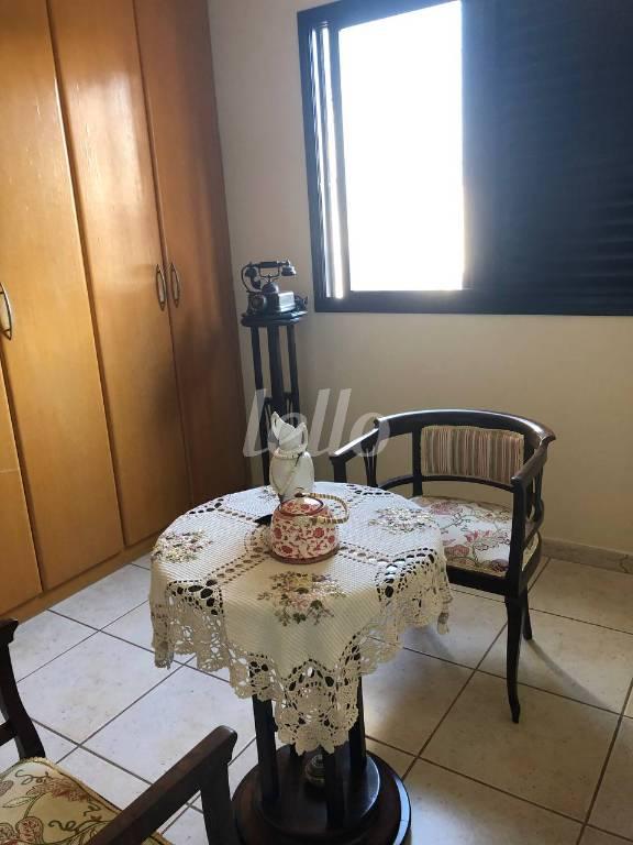 DORMITORIO de Apartamento à venda, Padrão com 94 m², 2 quartos e 2 vagas em Vila Gilda - Santo André