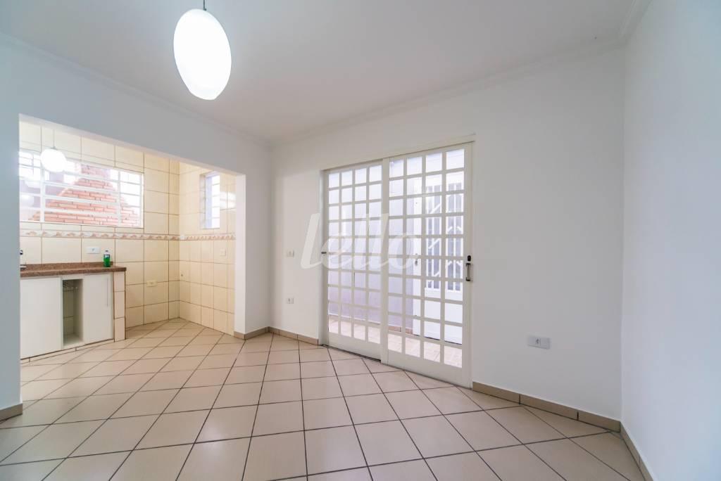 COPA de Casa à venda, sobrado com 227 m², 4 quartos e 3 vagas em Vila Amabile Pezzolo - Santo André