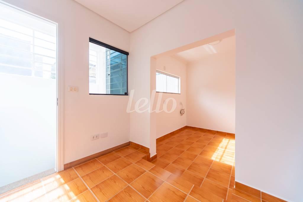 QUARTO4 de Casa à venda, sobrado com 227 m², 4 quartos e 3 vagas em Vila Amabile Pezzolo - Santo André