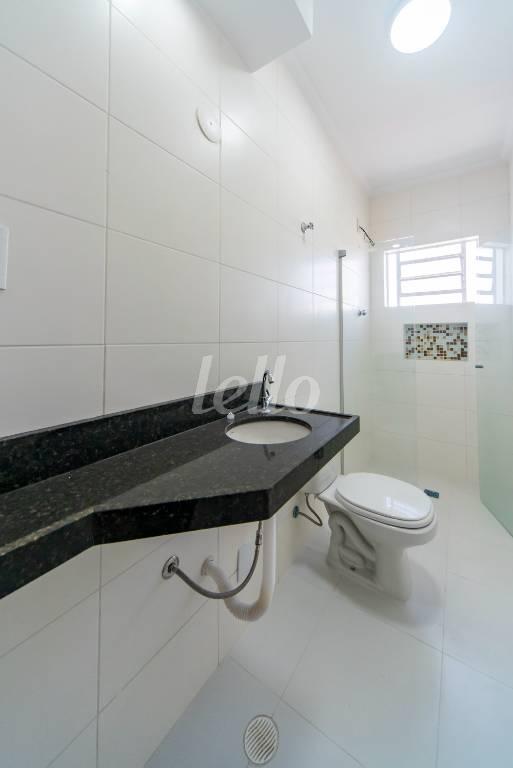 BANHEIRO QUARTO3 de Casa à venda, sobrado com 227 m², 4 quartos e 3 vagas em Vila Amabile Pezzolo - Santo André