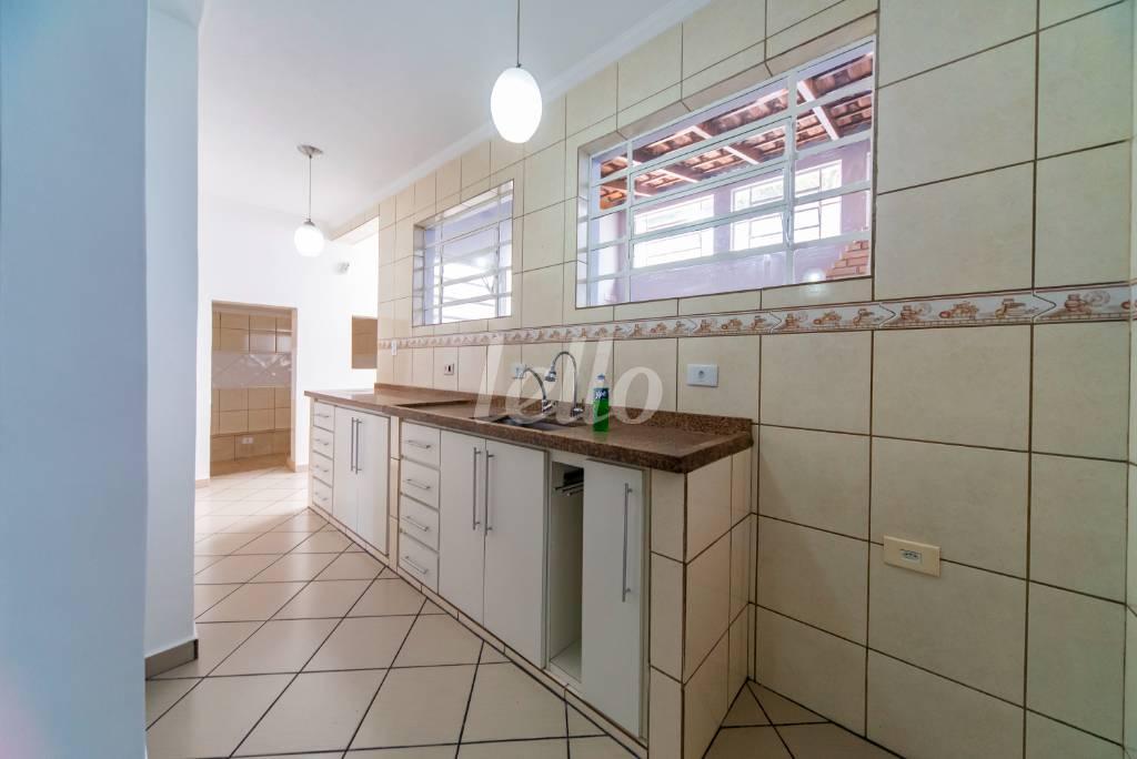 COZINHA de Casa à venda, sobrado com 227 m², 4 quartos e 3 vagas em Vila Amabile Pezzolo - Santo André