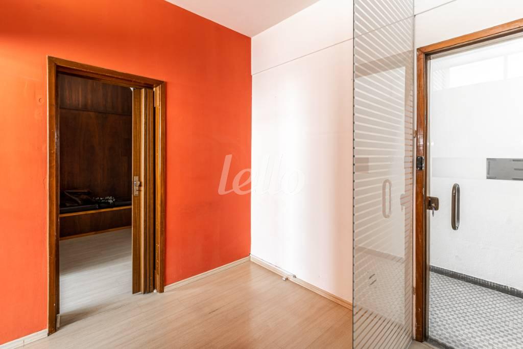 RECEPÇÃO de Sala / Conjunto para alugar, Padrão com 66 m², e em República - São Paulo