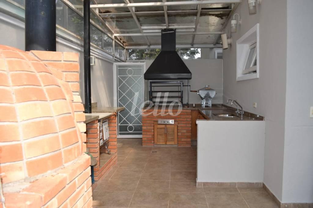 ÁREA GOUMERT de Casa à venda, sobrado com 531 m², 4 quartos e 5 vagas em Brooklin Paulista - São Paulo