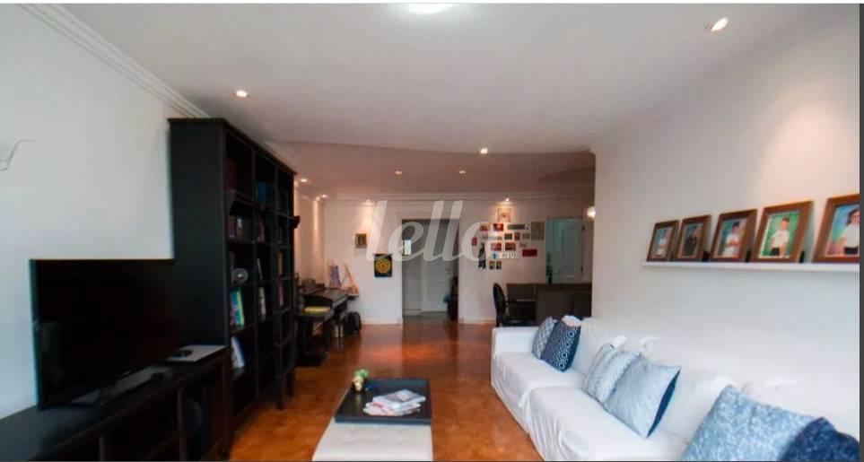 SALA de Apartamento à venda, Padrão com 188 m², 3 quartos e 1 vaga em Higienópolis - São Paulo