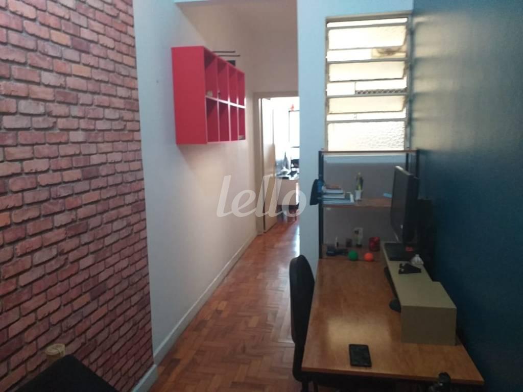 ESCRITÓRIO de Apartamento à venda, Padrão com 58 m², 1 quarto e em Bela Vista - São Paulo