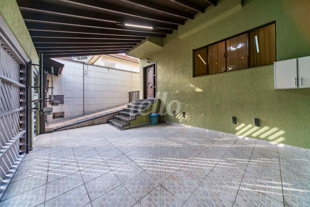 GARAGEM de Casa à venda, sobrado com 285 m², 4 quartos e 3 vagas em Parque Central - Santo André