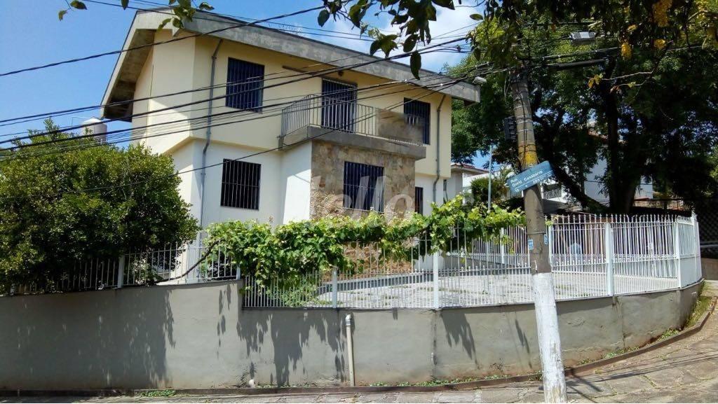 FACHADA de Casa à venda, sobrado com 380 m², 1 quarto e 14 vagas em Alto da Lapa - São Paulo
