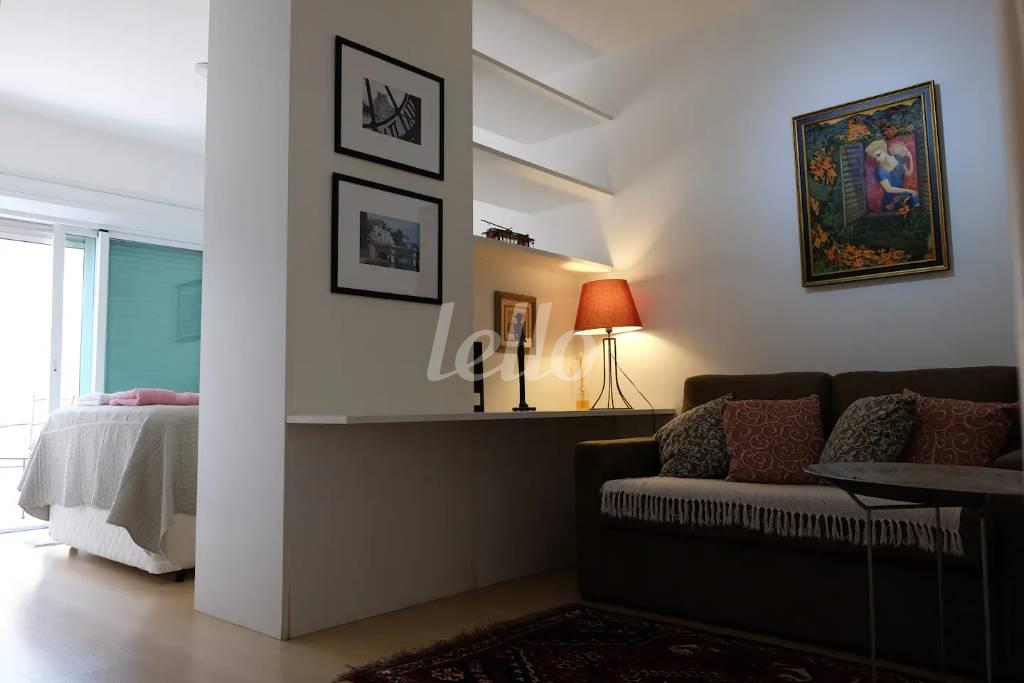 SALA de Apartamento para alugar, Studio com 37 m², 1 quarto e 1 vaga em Jardim Paulista - São Paulo