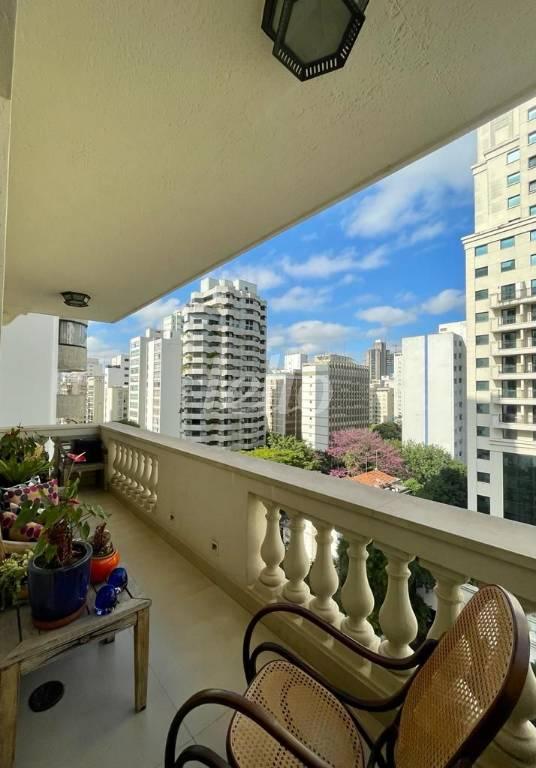 VARANDA de Apartamento à venda, Padrão com 270 m², 3 quartos e 2 vagas em Higienópolis - São Paulo