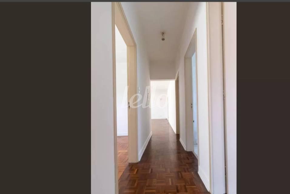 CORREDOR de Apartamento à venda, Padrão com 120 m², 3 quartos e 1 vaga em Jardins - São Paulo