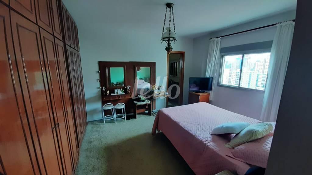 SEGUNDO DORMITÓRIO de Apartamento à venda, Padrão com 142 m², 3 quartos e 2 vagas em Centro - Santo André