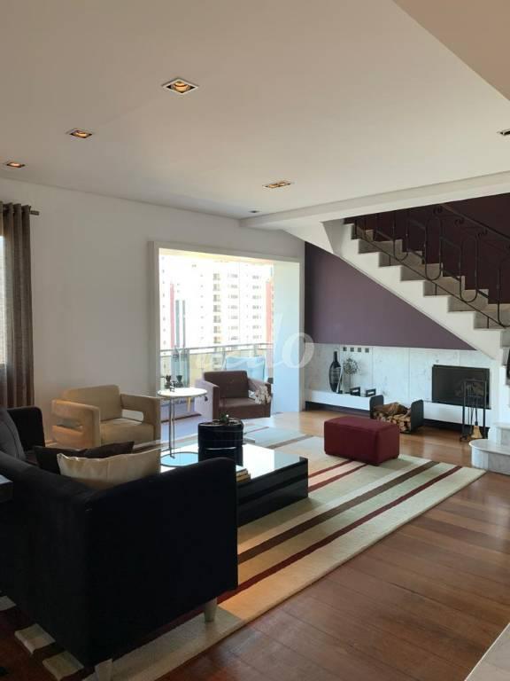 SALA de Apartamento à venda, cobertura - Padrão com 364 m², 4 quartos e 5 vagas em Indianópolis - São Paulo