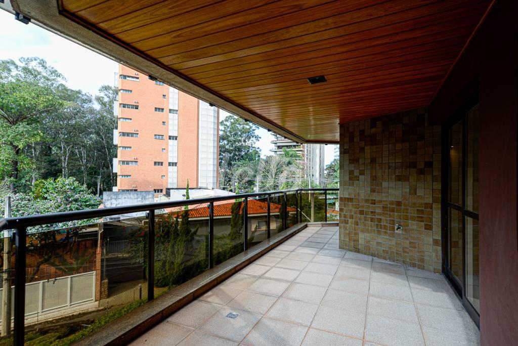VARANDA SALA de Apartamento à venda, Duplex com 462 m², 4 quartos e 4 vagas em Jardim Luzitânia - São Paulo