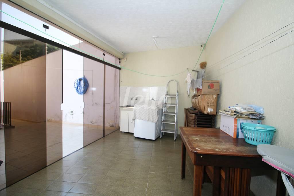 ÁREA DE SERVIÇO de Casa à venda, sobrado com 420 m², 5 quartos e 10 vagas em Bosque da Saúde - São Paulo