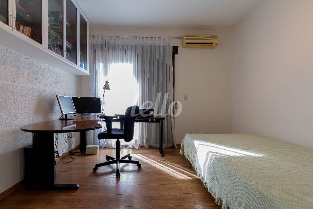 DORMITORIO de Apartamento à venda, Padrão com 395 m², 5 quartos e 5 vagas em Higienópolis - São Paulo