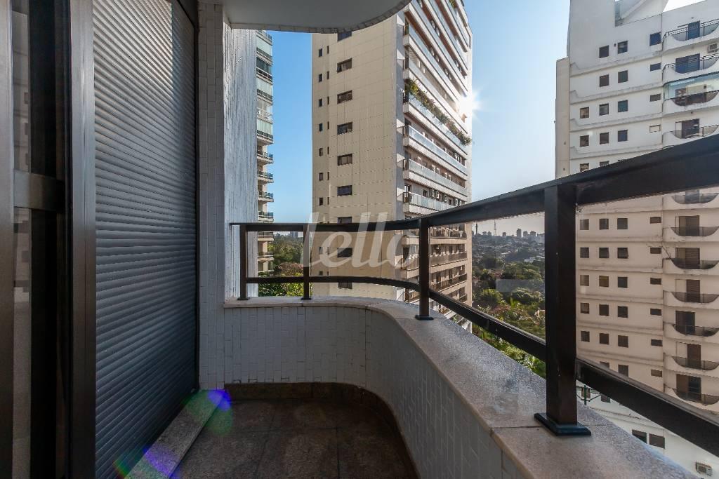 VARANDA DORMITORIO de Apartamento à venda, Padrão com 395 m², 5 quartos e 5 vagas em Higienópolis - São Paulo