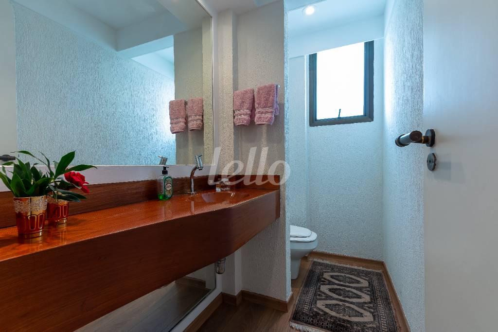 LAVABO de Apartamento à venda, Padrão com 395 m², 5 quartos e 5 vagas em Higienópolis - São Paulo