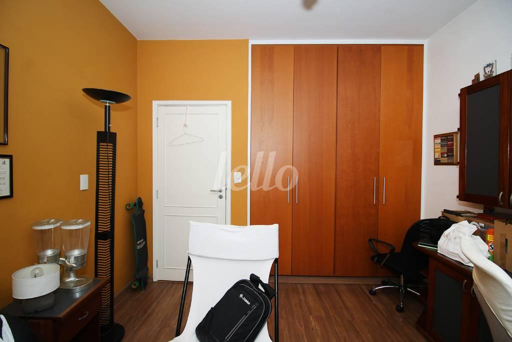 DORMITÓRIO 2 de Casa para alugar, sobrado com 420 m², 3 quartos e 7 vagas em Cidade Jardim - São Paulo