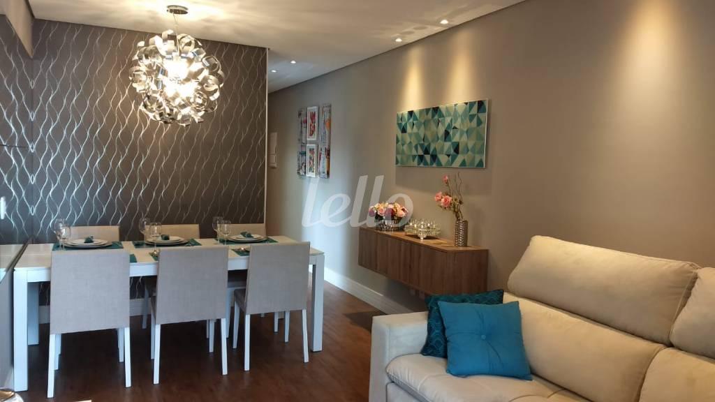SALA DOIS AMBIENTES de Apartamento à venda, Padrão com 63 m², 2 quartos e 1 vaga em Campestre - Santo André