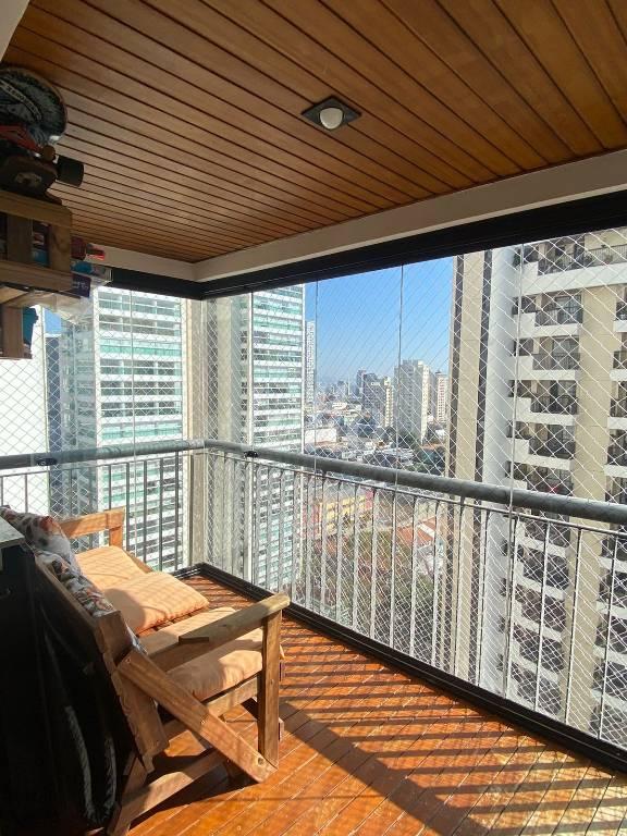 VARANDA VISTA de Apartamento à venda, Padrão com 125 m², 3 quartos e 3 vagas em Vila Gomes Cardim - São Paulo