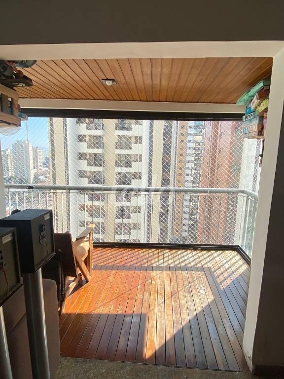 VARANDA de Apartamento à venda, Padrão com 125 m², 3 quartos e 3 vagas em Vila Gomes Cardim - São Paulo