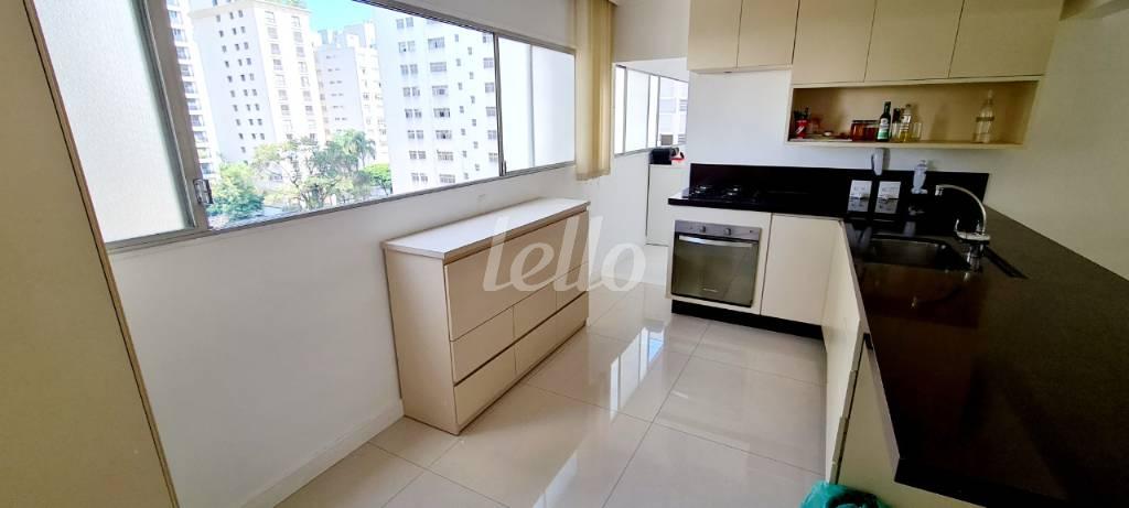 COZINHA de Apartamento à venda, Padrão com 154 m², 4 quartos e 2 vagas em Higienópolis - São Paulo