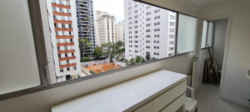 ÁREA DE SERVIÇO de Apartamento à venda, Padrão com 154 m², 4 quartos e 2 vagas em Higienópolis - São Paulo