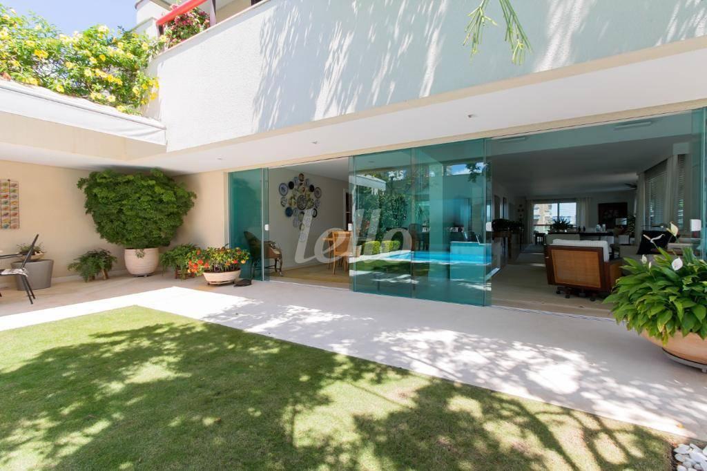 COBERTURA de Apartamento à venda, Triplex com 672 m², 4 quartos e 6 vagas em Jardins - São Paulo