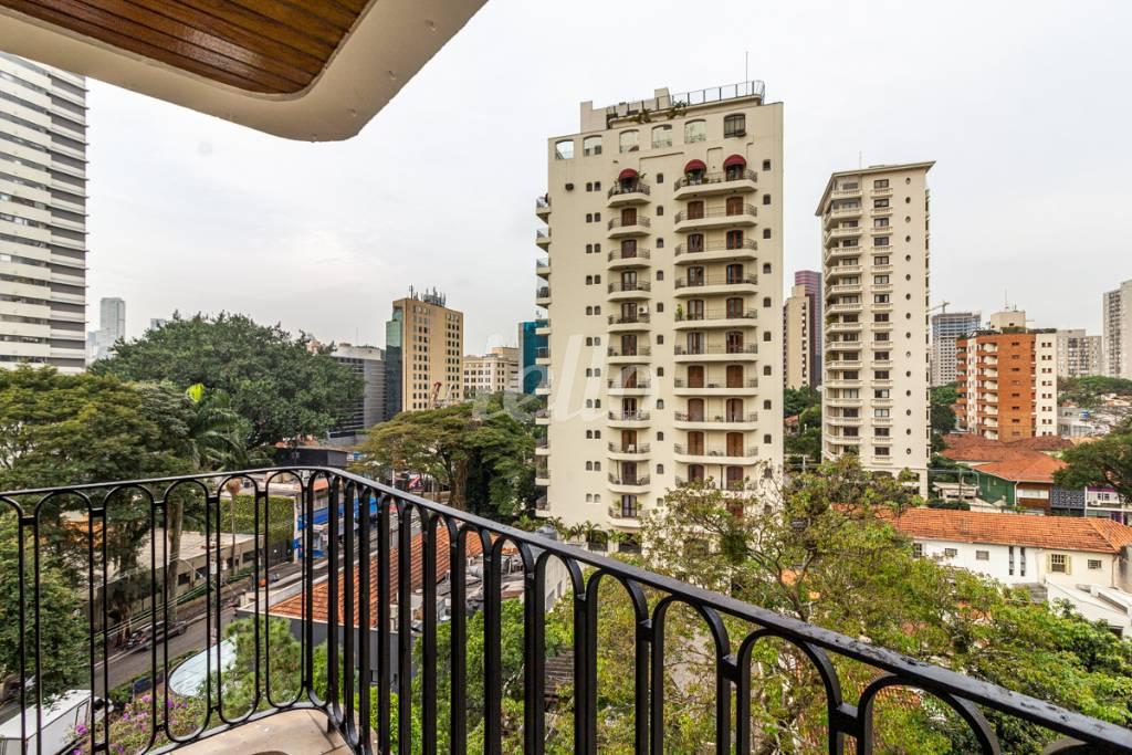 VARANDA DA SUÍTE 3 de Apartamento para alugar, Padrão com 196 m², 6 quartos e em Pinheiros - São Paulo