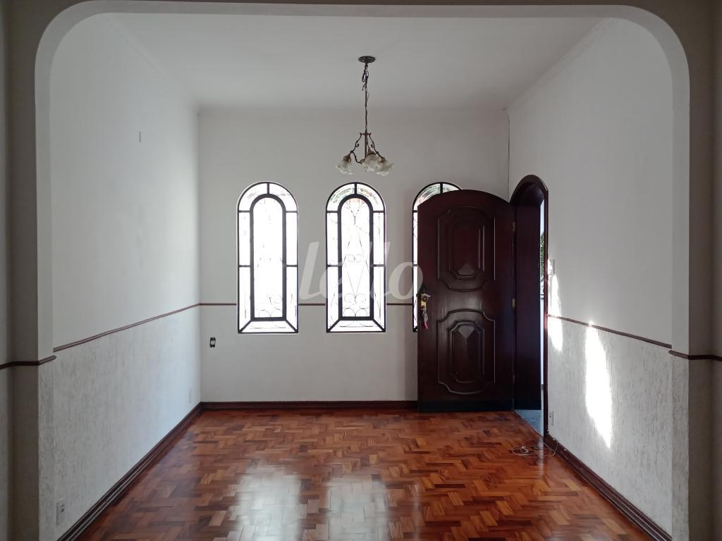 SALA de Casa à venda, térrea com 164 m², 3 quartos e 2 vagas em Vila Prudente - São Paulo