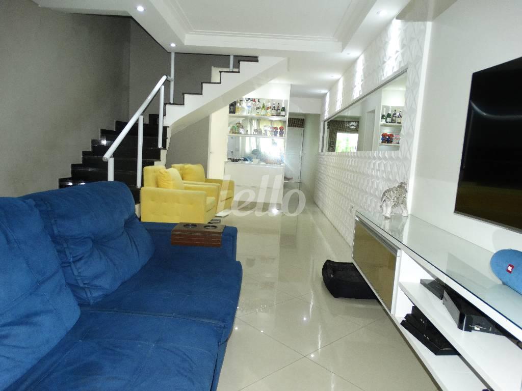SALA de Casa à venda, sobrado com 200 m², 3 quartos e 4 vagas em Vila Cleonice - São Paulo