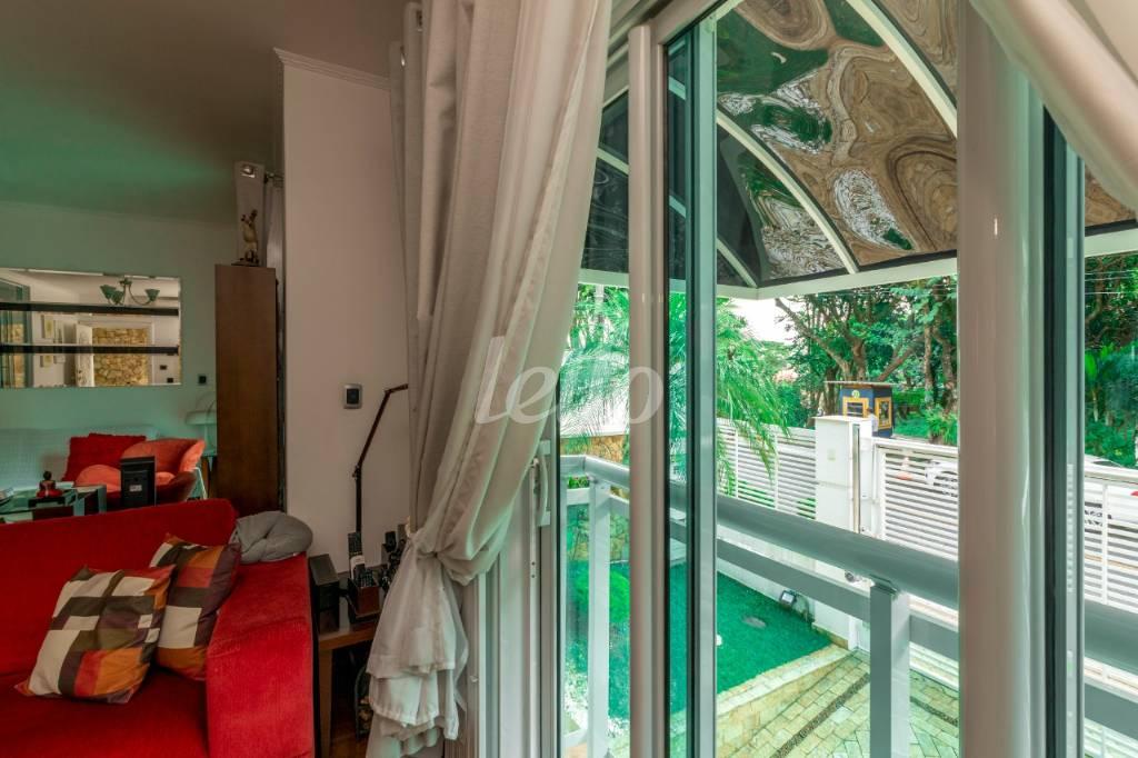 SALA DOIS AMBIENTES de Casa à venda, sobrado com 364 m², 4 quartos e 6 vagas em Jardim Franca - São Paulo