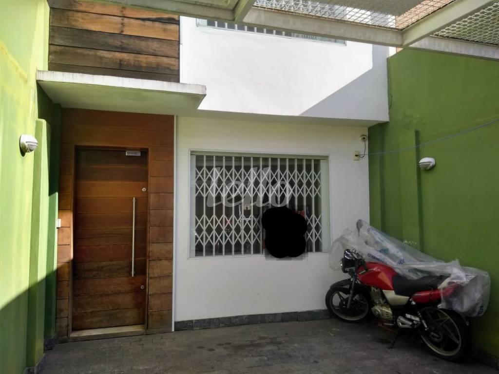 GARAGEM / ENTRADA de Casa para alugar, sobrado com 158 m², e 1 vaga em Vila Olímpia - São Paulo