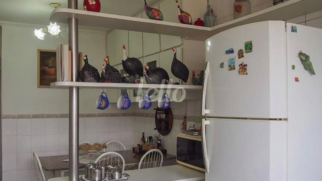 COZINHA de Apartamento à venda, Padrão com 276 m², 3 quartos e 2 vagas em Bela Vista - São Paulo
