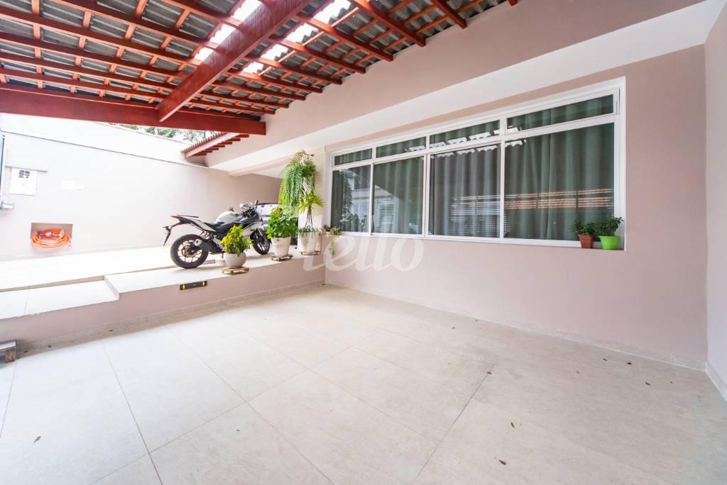GARAGEM de Casa à venda, térrea com 270 m², 5 quartos e 4 vagas em Vila Mussolini - São Bernardo do Campo