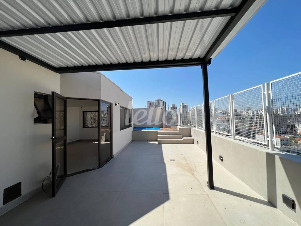 ÁREA EXTERNA de Apartamento à venda, Duplex com 128 m², 2 quartos e 3 vagas em Pinheiros - São Paulo