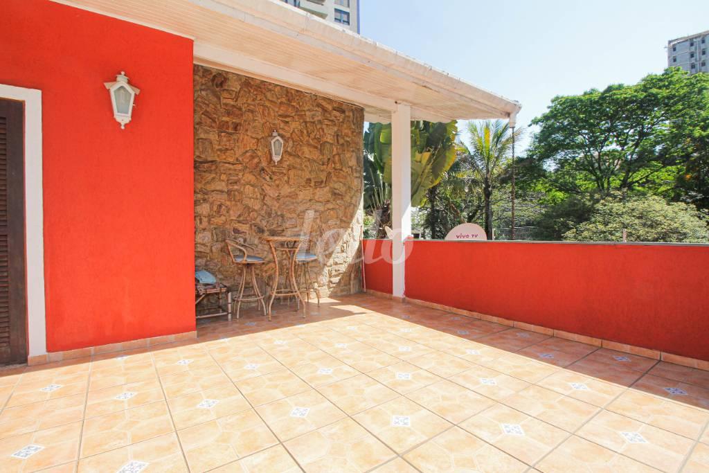 VARANDA de Casa à venda, sobrado com 350 m², 3 quartos e 4 vagas em Vila Lilica - Santo André