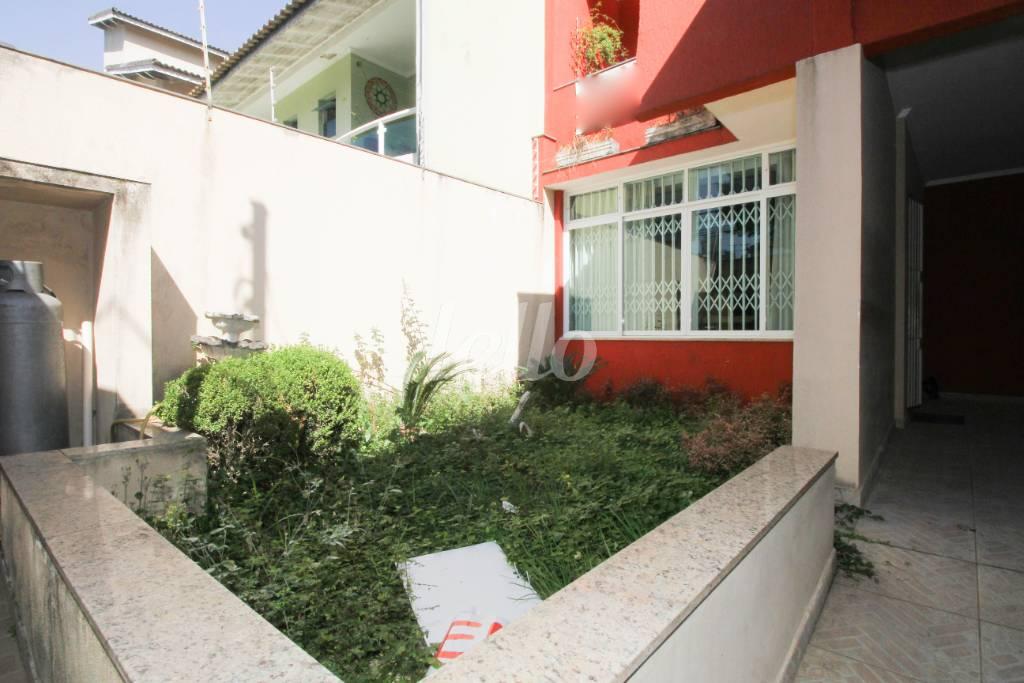 JARDIM GARAGEM de Casa à venda, sobrado com 350 m², 3 quartos e 4 vagas em Vila Lilica - Santo André