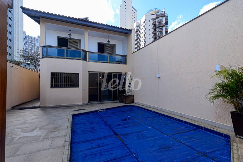 PISCINA de Casa à venda, sobrado com 378 m², 3 quartos e 4 vagas em Parque da Mooca - São Paulo